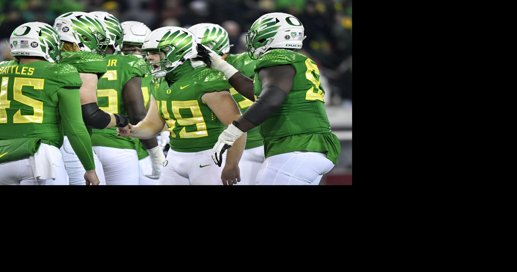 Big Ten pulls Oregon, Washington, Big 12 poised to take 3 more from reeling Pac-12