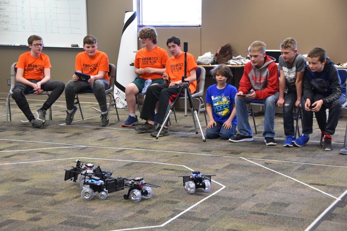 Area Middle School Students Participate In Esu 5 Robotics Competition Education Beatricedailysun Com