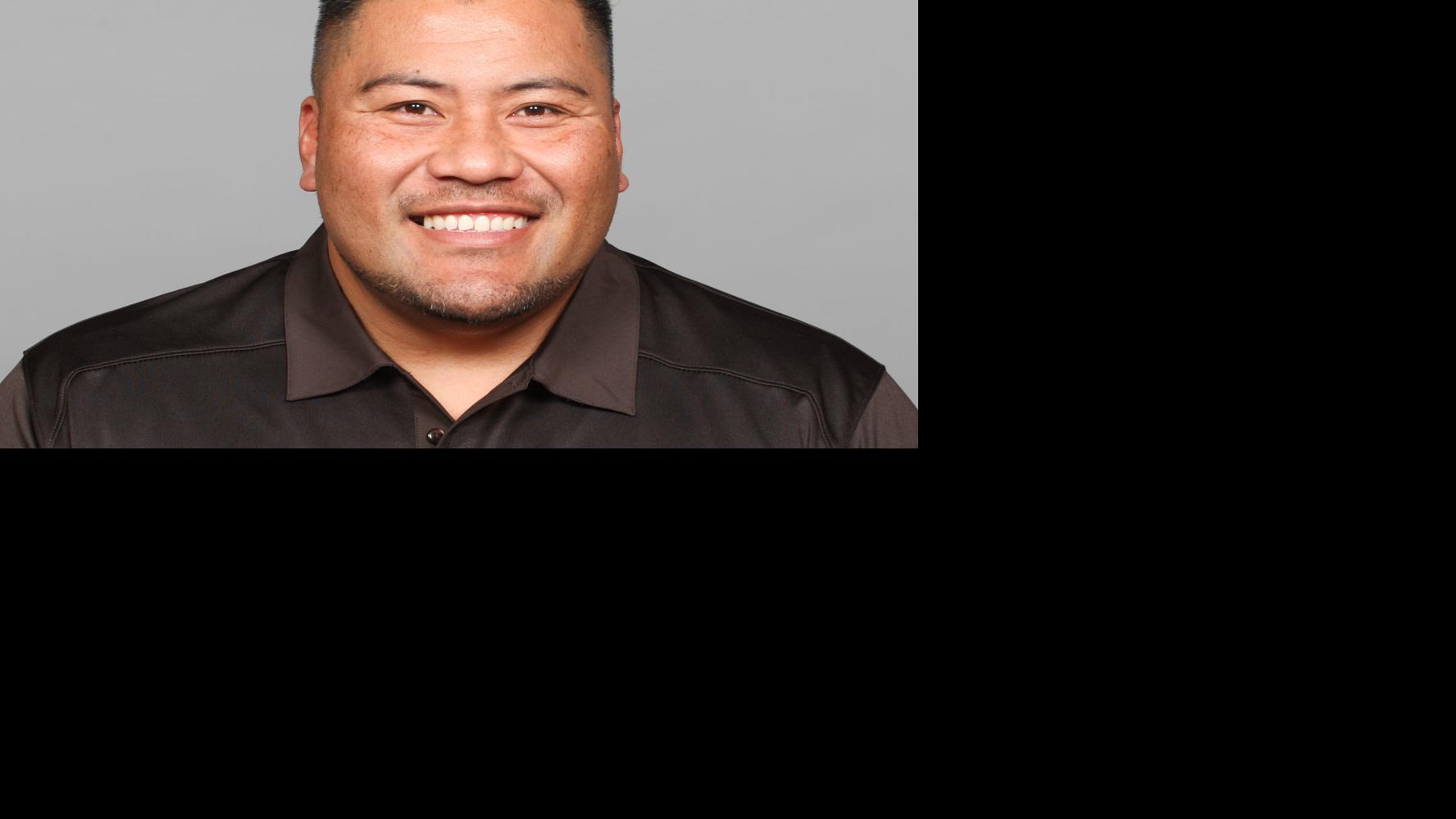 Huskers hire Tuioti as DL coach