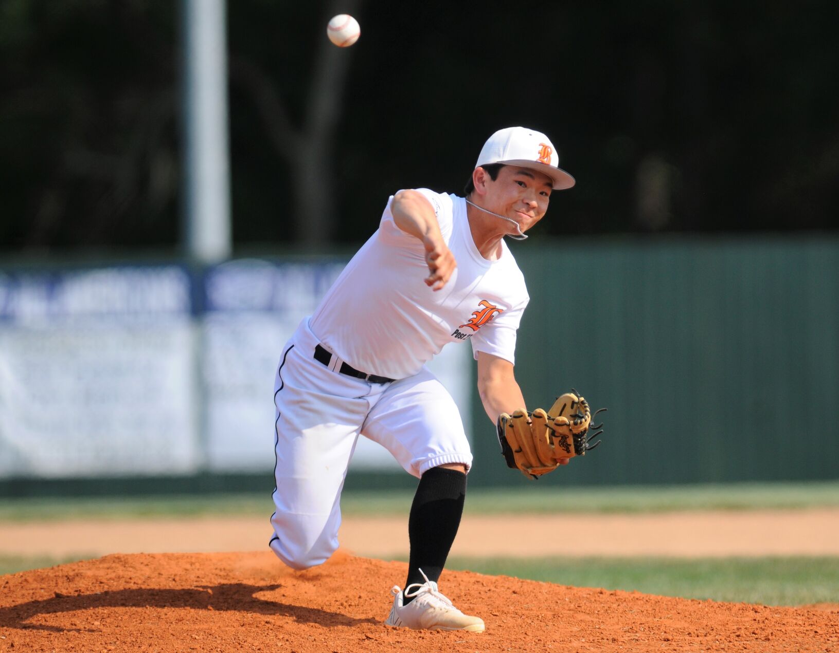 Big inning lifts Ayers Ayers over Neapco