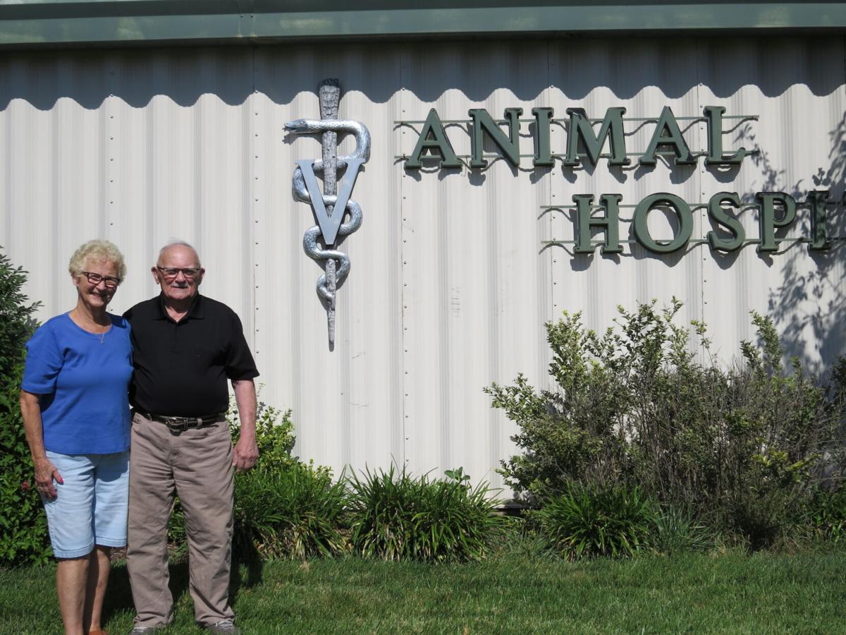 Longtime veterinarian retires