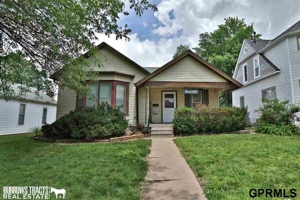 3 Bedroom Home in Beatrice - $94,900