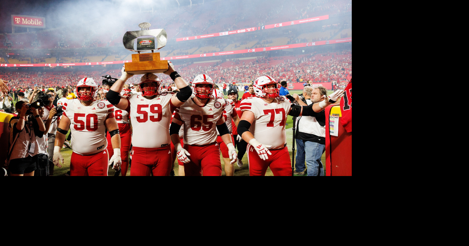 McKewon: In a Kansas City sea of red, Nebraska’s clutch plays close out Cincinnati