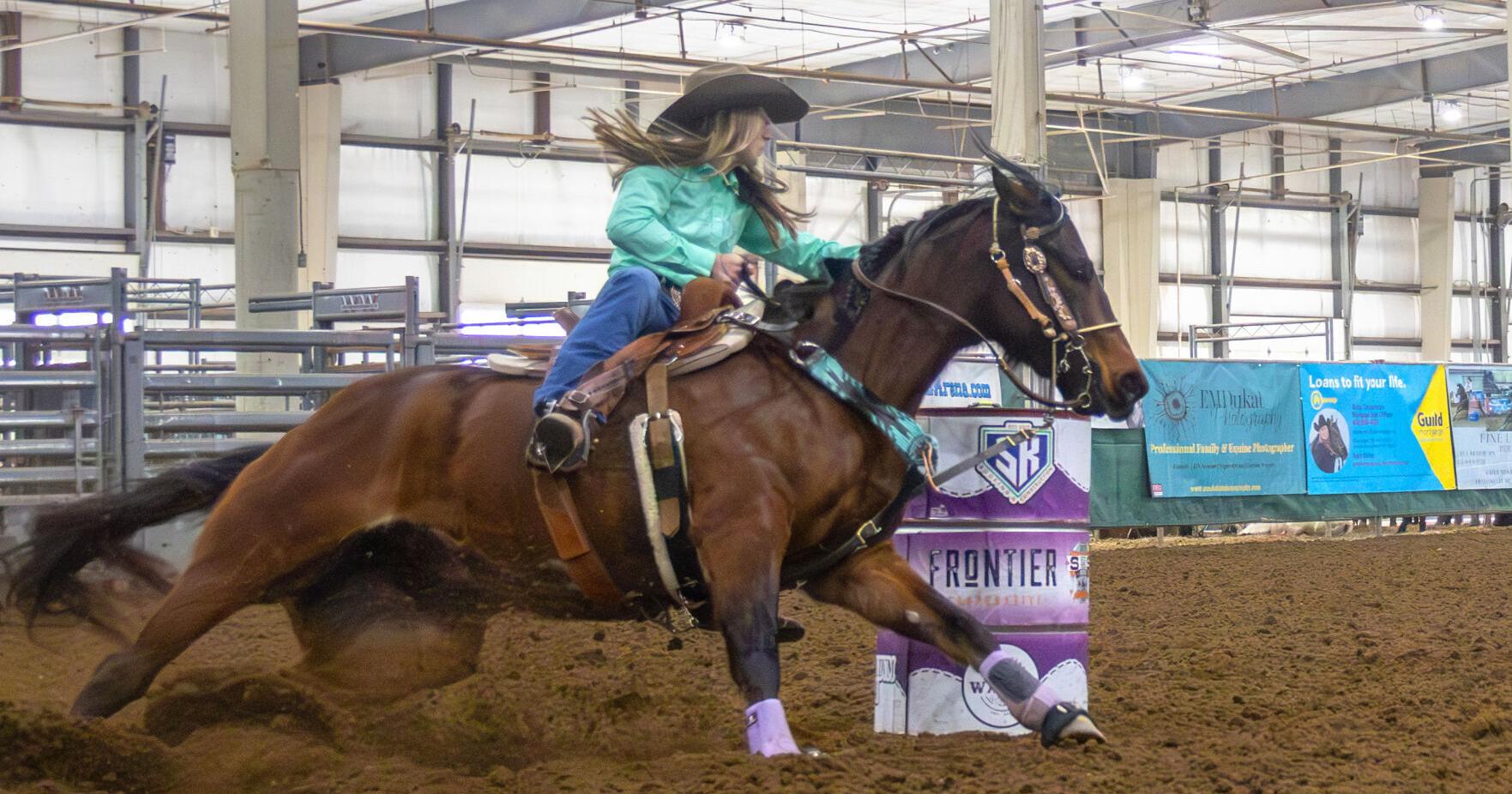 'She's here because she got herself here': The rise of Broken Bow's self-taught barrel racer - Vimarsana News