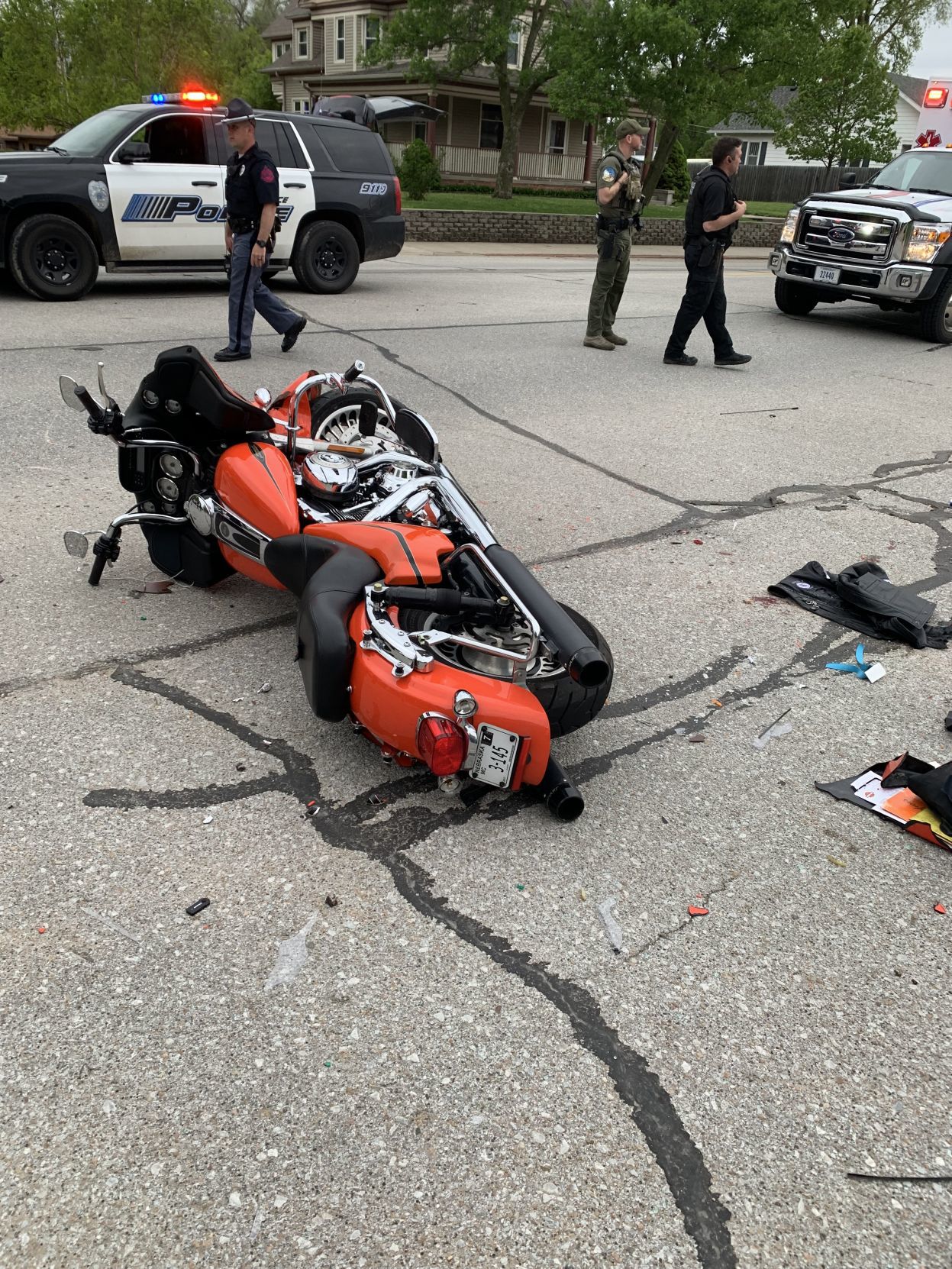 Beatrice man injured in motorcycle crash