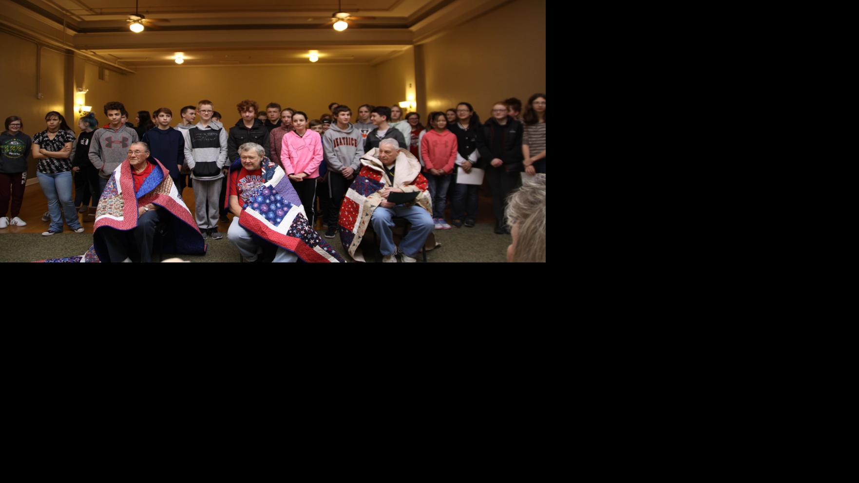 3 veterans receive quilts at ceremony