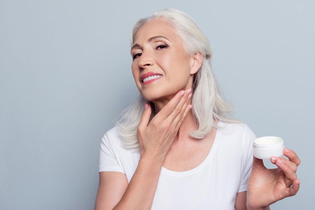 Makeup Tips For Going Gray It S All About Color Lifestyles