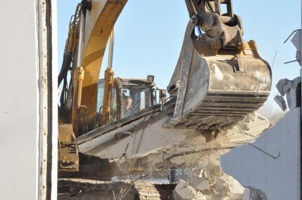 Kees building being demolished