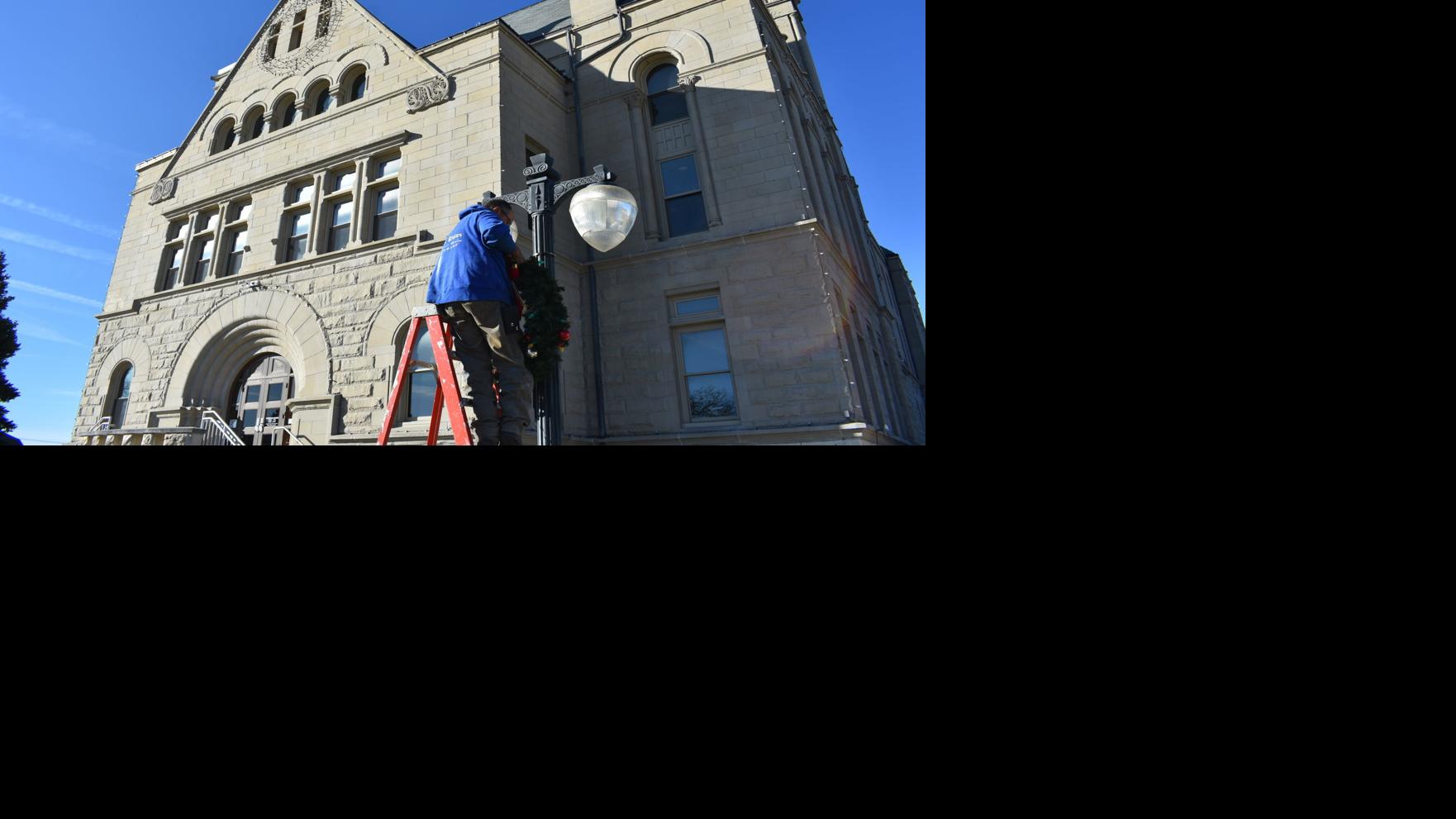 Courthouse lighting ceremony set for Sunday
