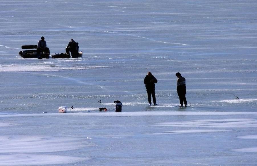 A Comparison between Fishing in Snow  and Ice Fishing