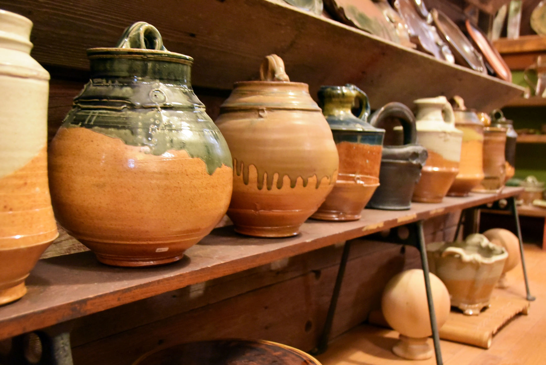 Cedar Creek Pottery thrives southeast of Beatrice