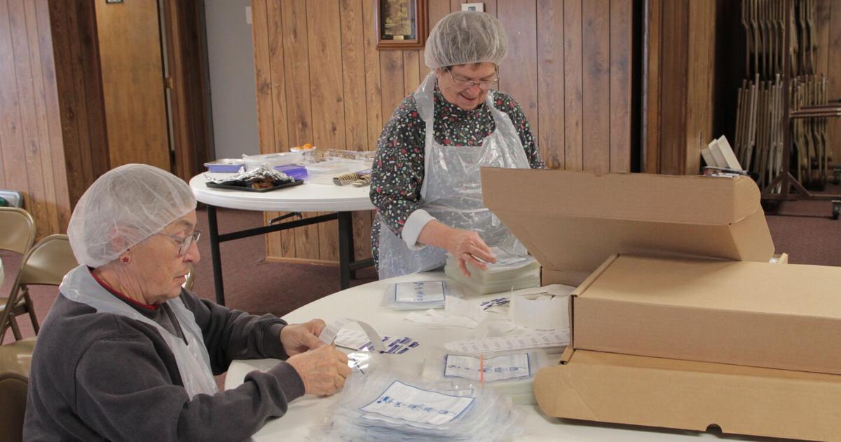 Volunteers pack Mercy Meals in Odell