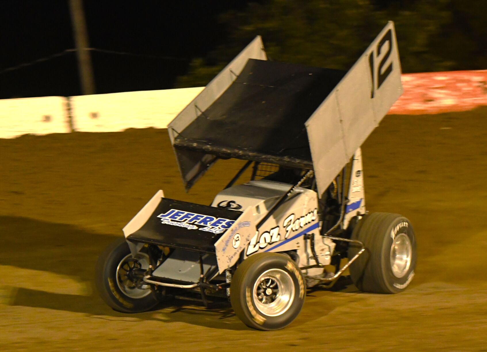 Beatrice Speedway hosts sprint cars