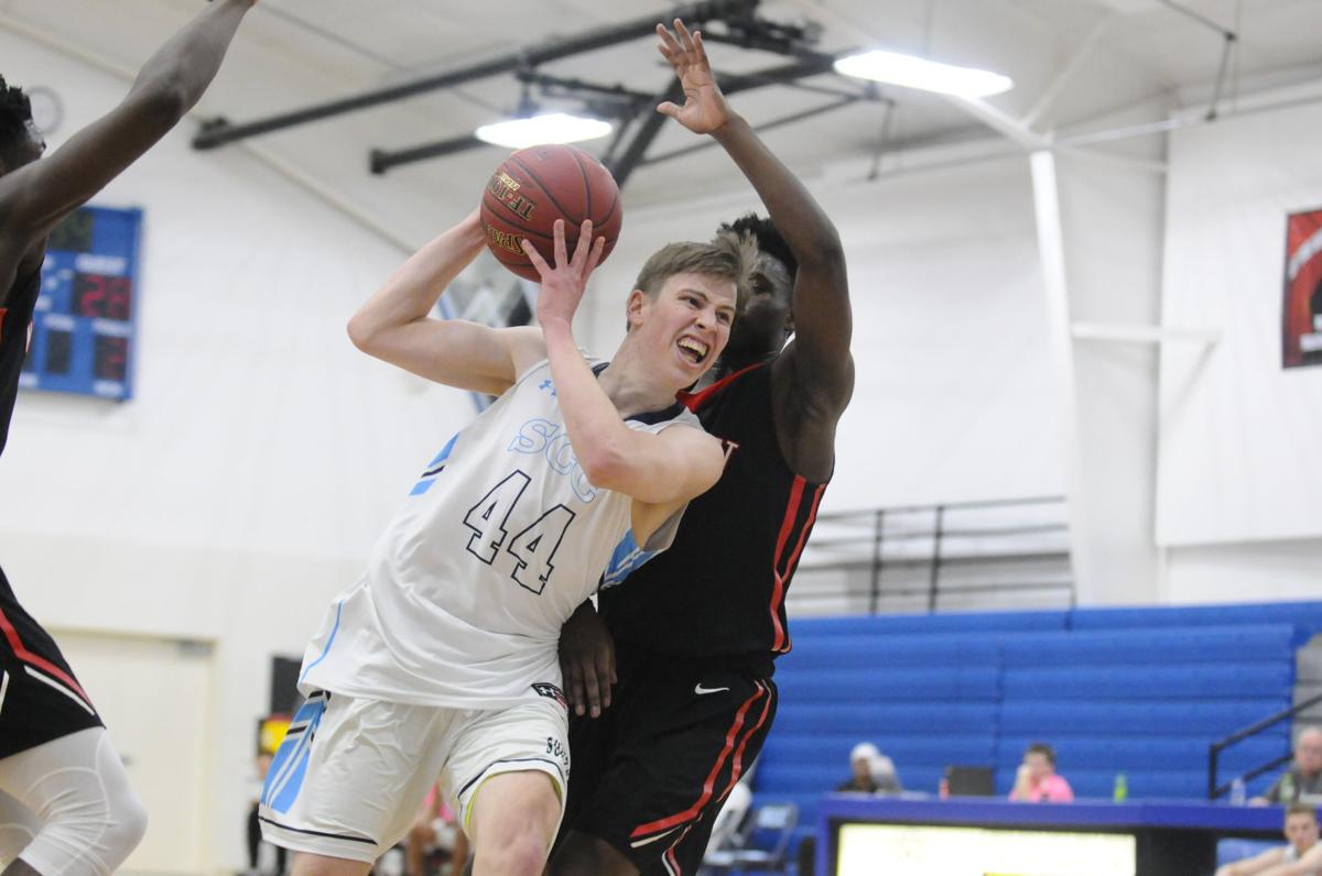 Scc Men S Team Holds Off Northeast Cc College Beatricedailysun Com