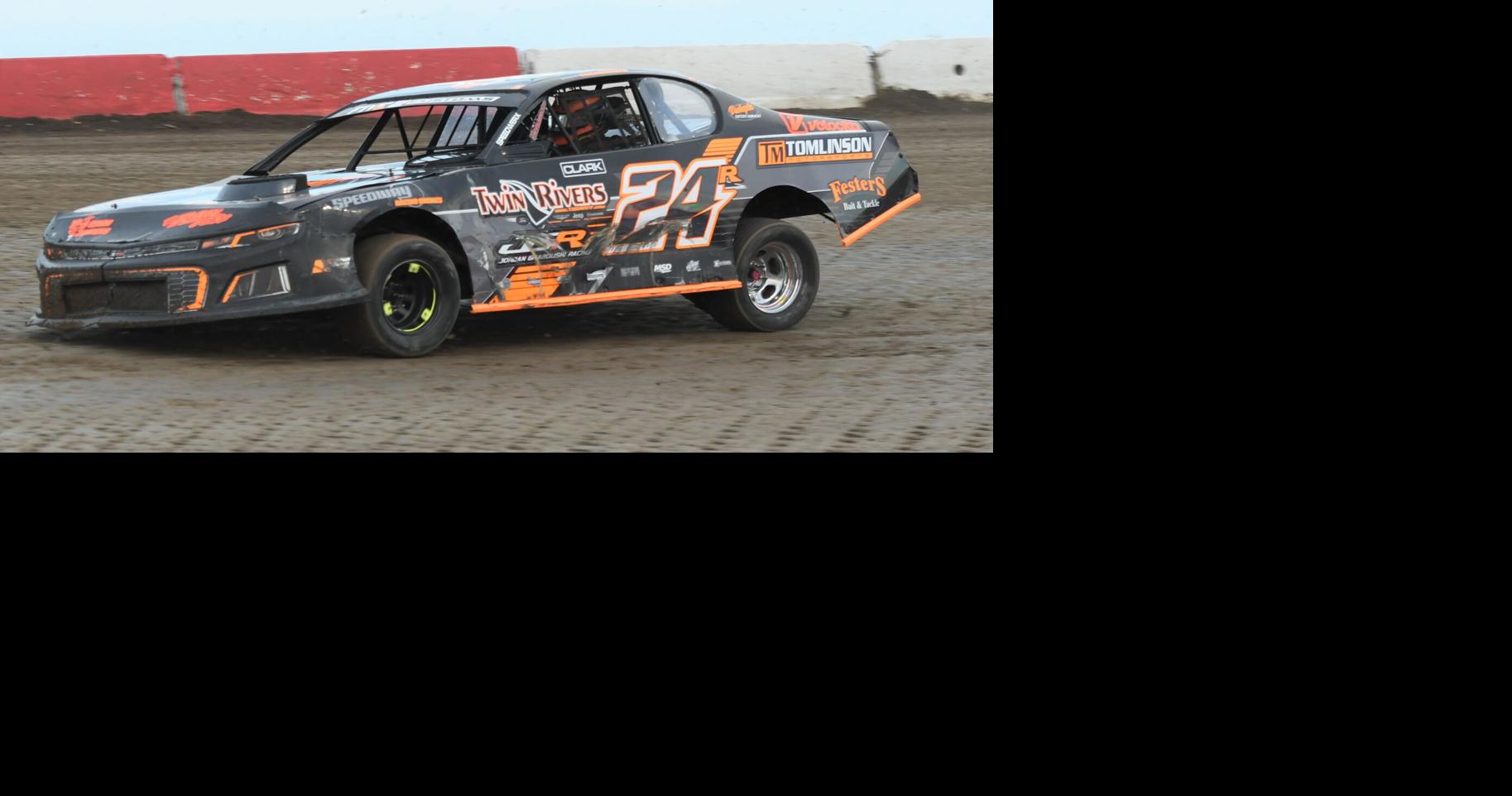 Beatrice Speedway hosts opening night of regular season