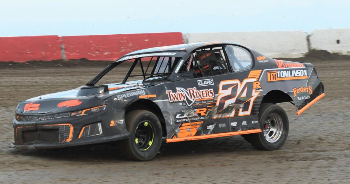 Beatrice Speedway hosts opening night of regular season
