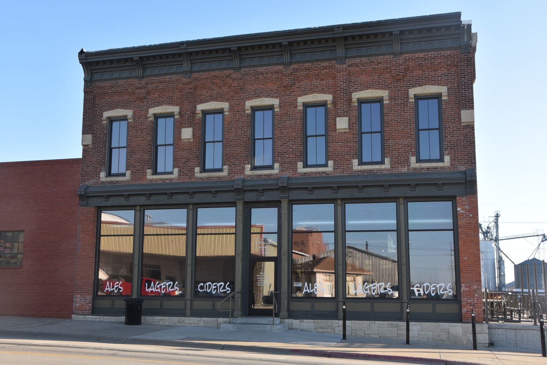 Mercantile building brings business to Beatrice