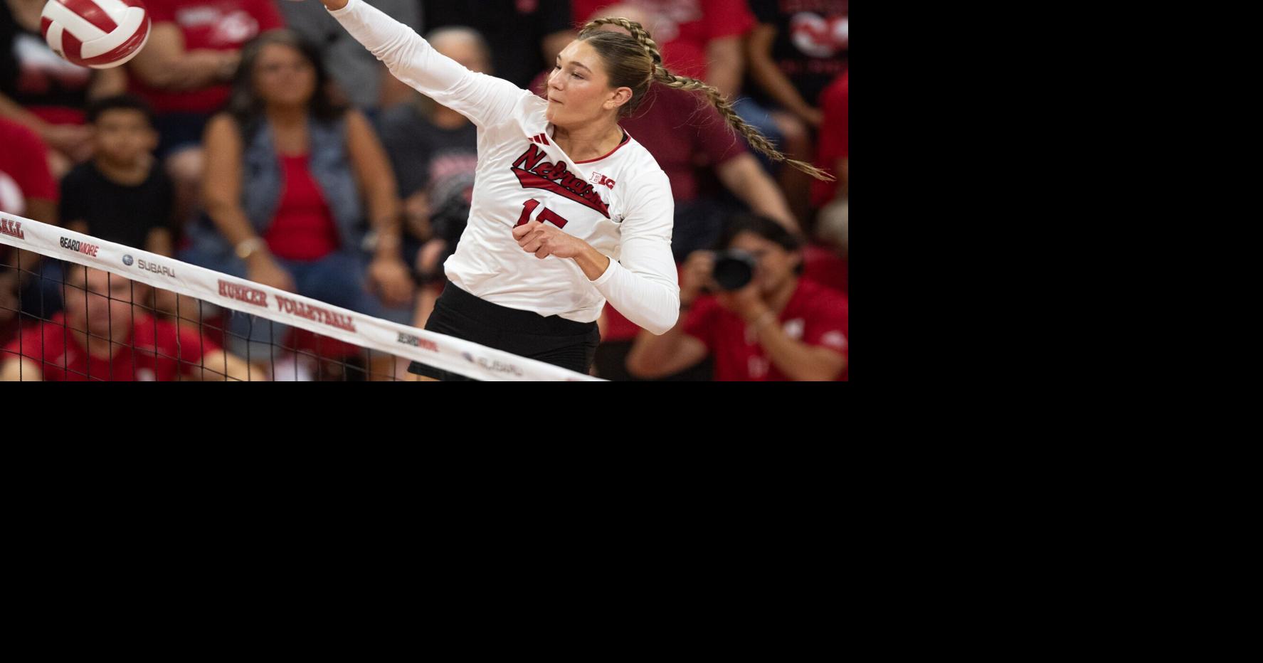 No. 5 Nebraska volleyball sweeps Lipscomb, improves to 2-0