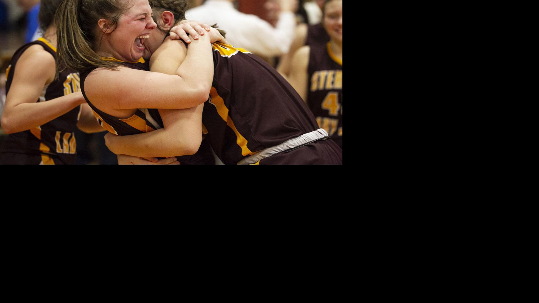 Lady Jets get third straight upset to win MUDECAS A Division.