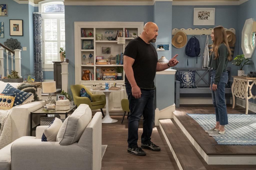 Watch Guide Say Hello To Trolls Farewell To Modern Family