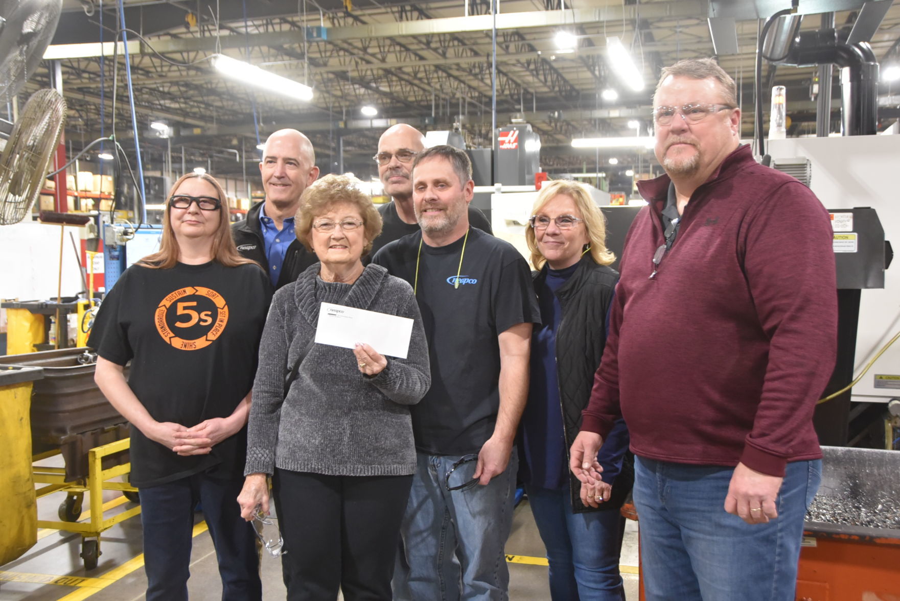 Beatrice Community Food Pantry receives 2 000 check from Neapco