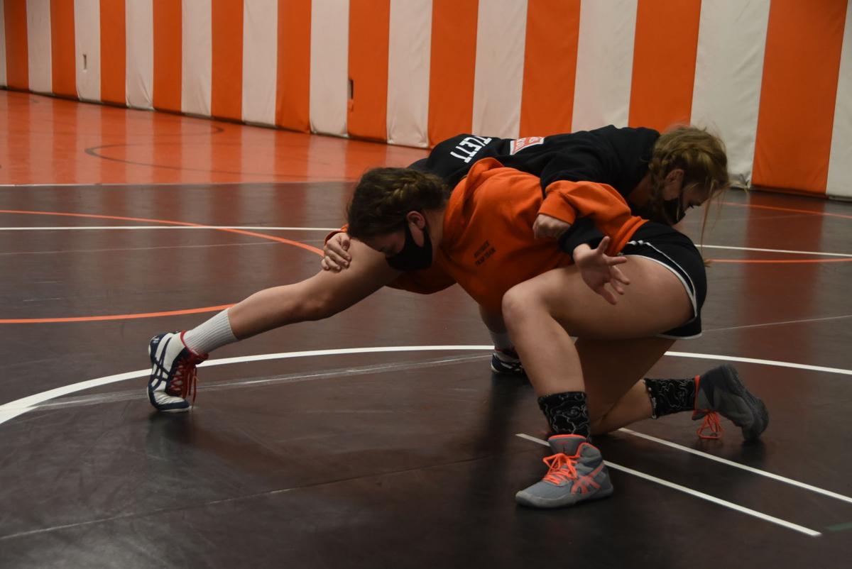 Girls Join Beatrice High School S Wrestling Team Education Beatricedailysun Com