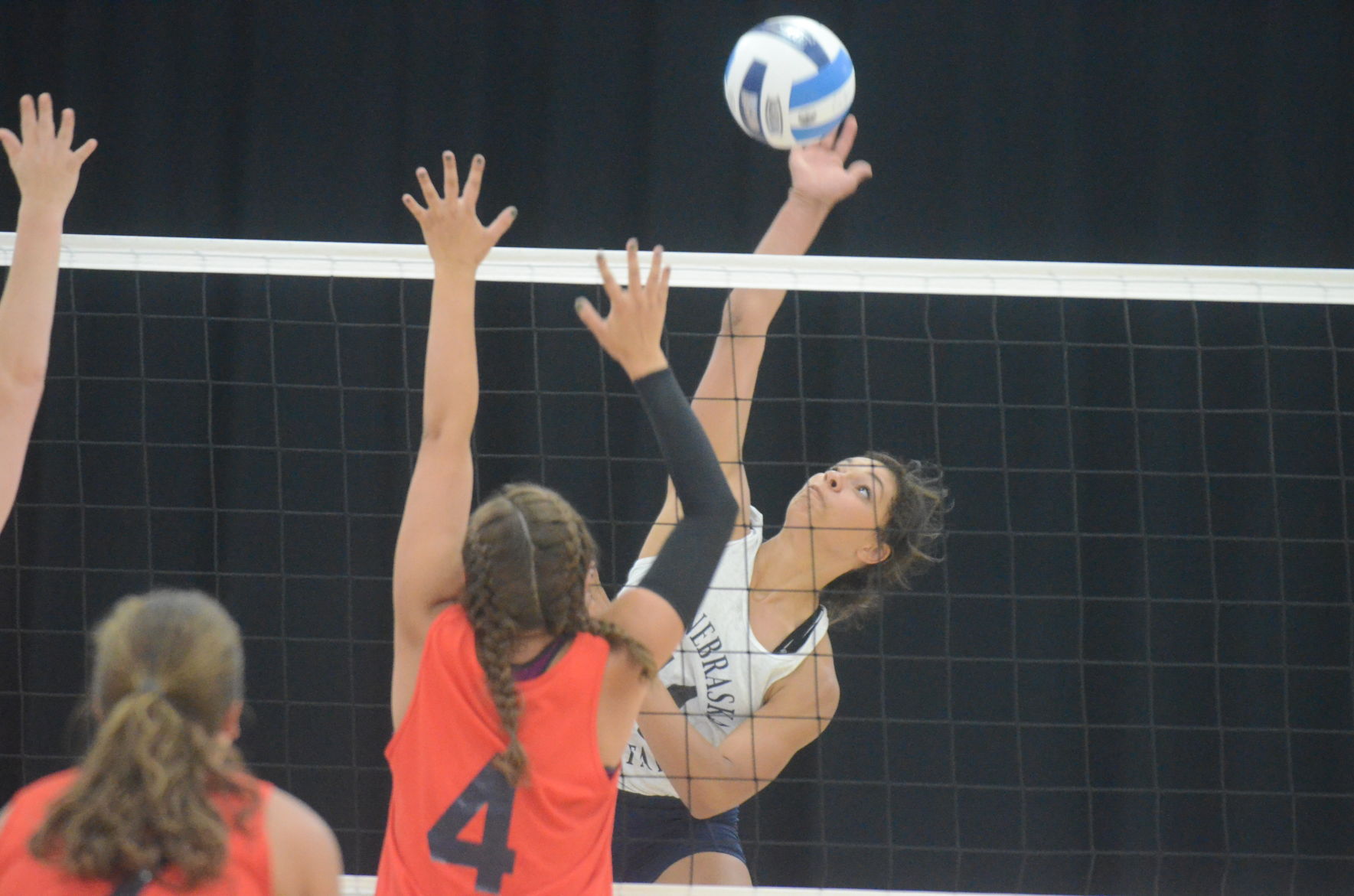 West overpowers East in volleyball match