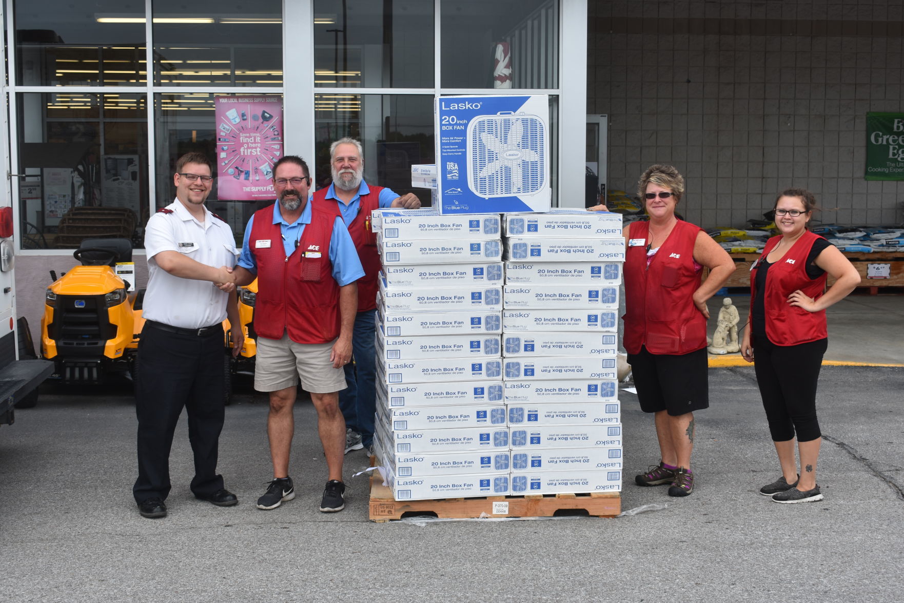 Salvation Army Westlake Hardware partner up in fan drive