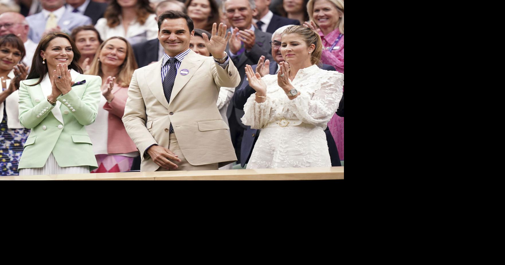 Wimbledon fans, Princess Kate, give Federer lengthy standing ovation