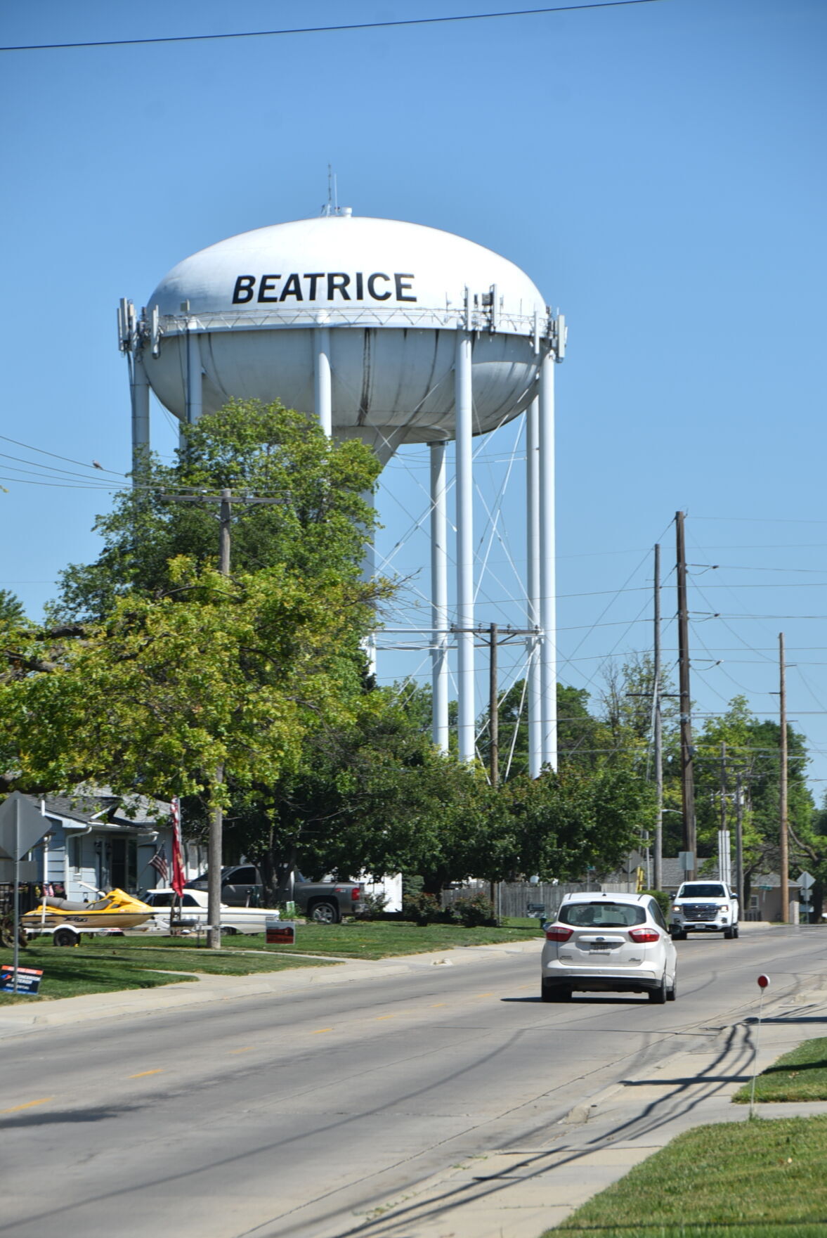 Proposal would add logo to Beatrice water tower