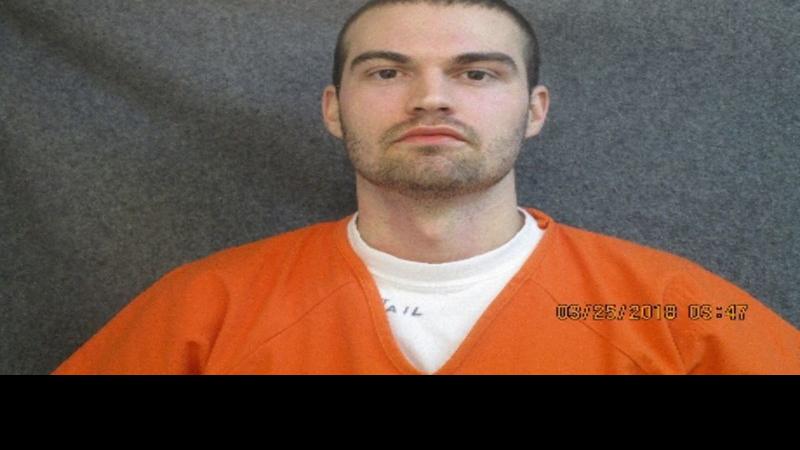 Man arrested for making threats at gas station