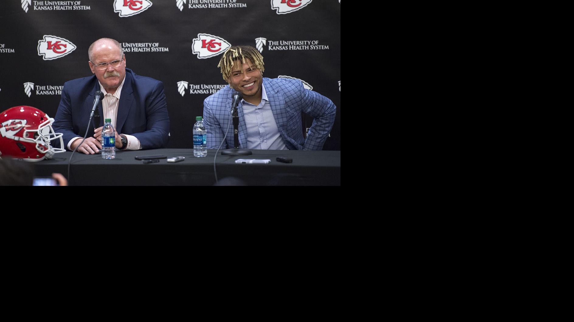 Chiefs sign Mathieu amid overhaul of much-maligned defense