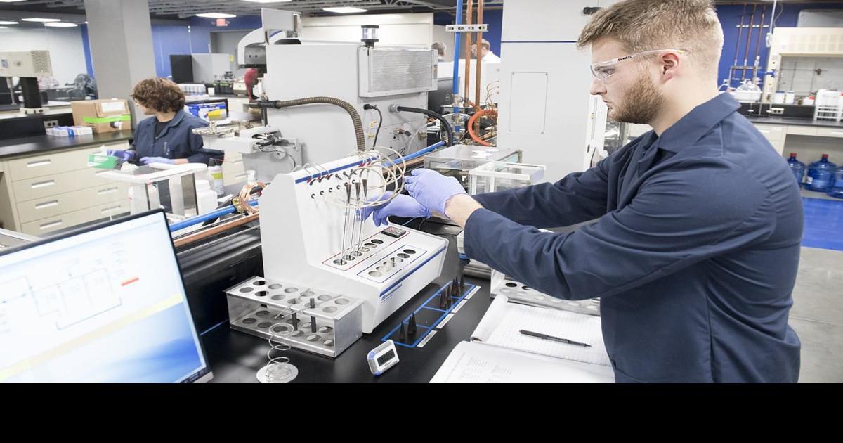 Monolith investing in Nebraska, building plant near Hallam