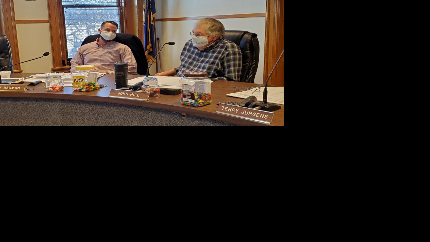 County Board says farewell to outgoing members