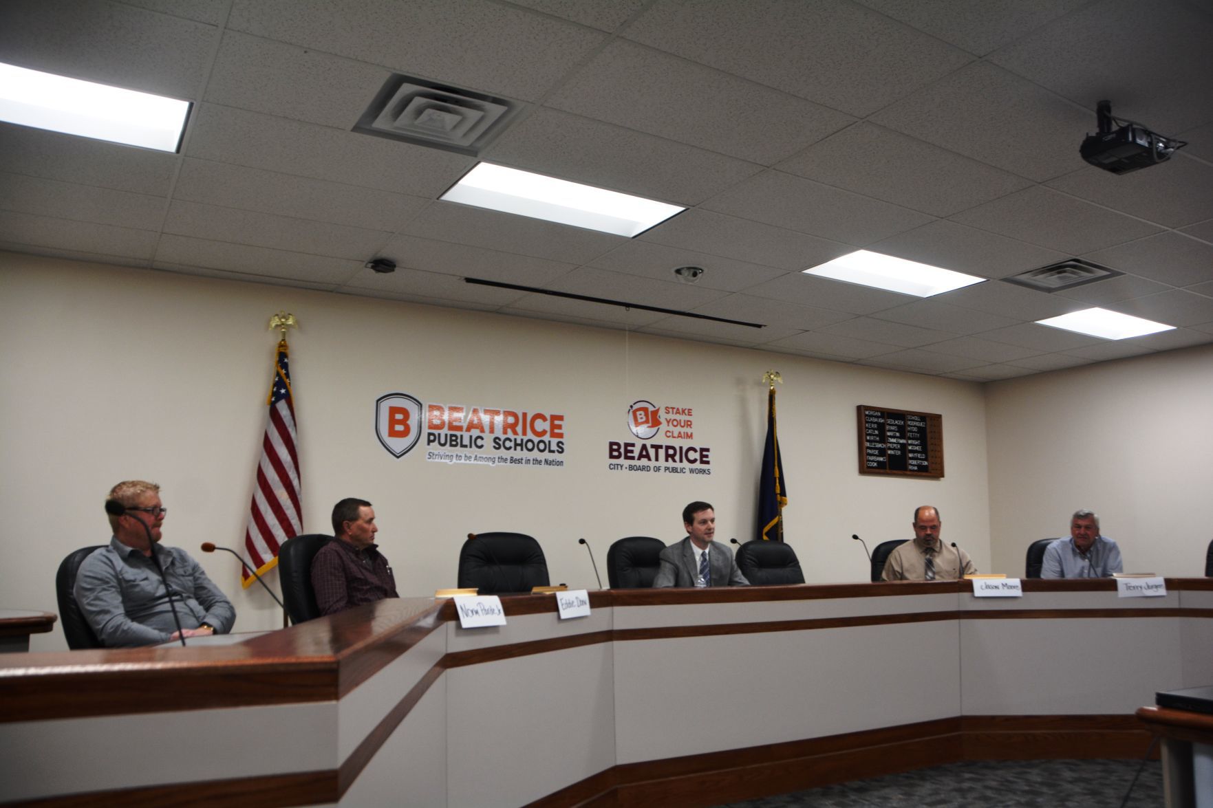 County board candidates discuss topics