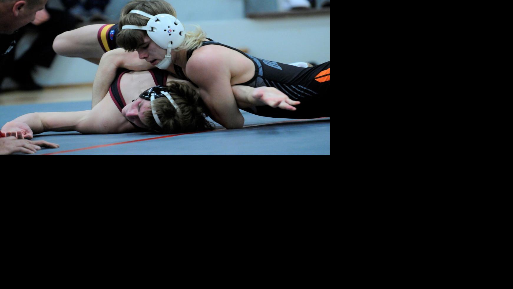 BHS wrestlers beat Fairbury; Arnold breaks school record