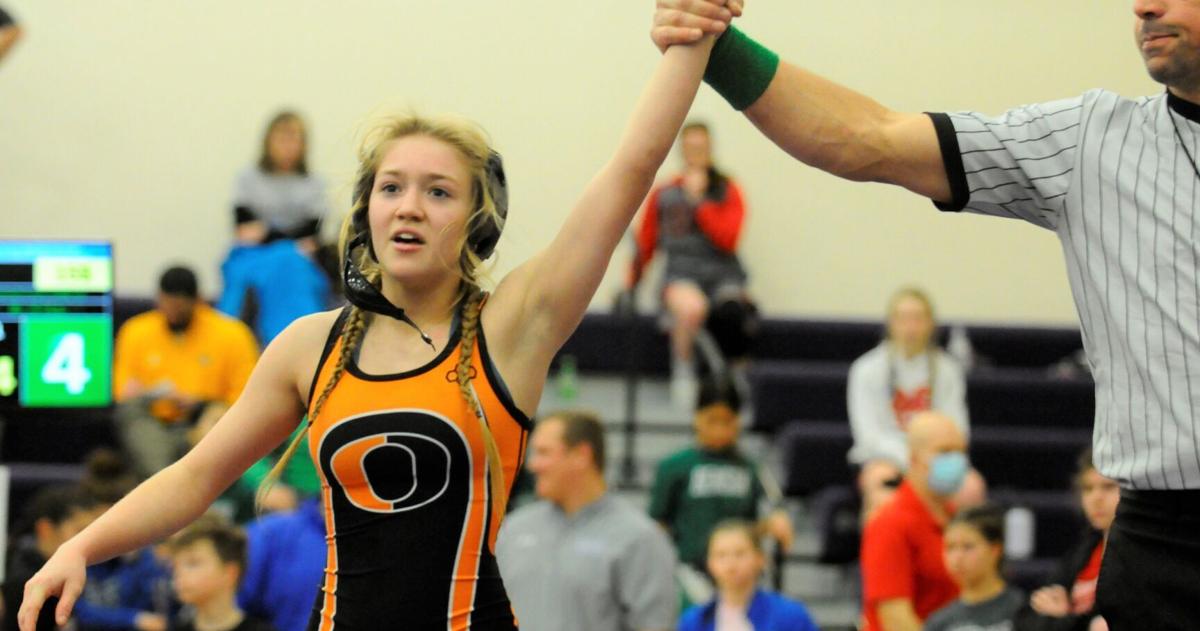 Girl wrestler makes state and history