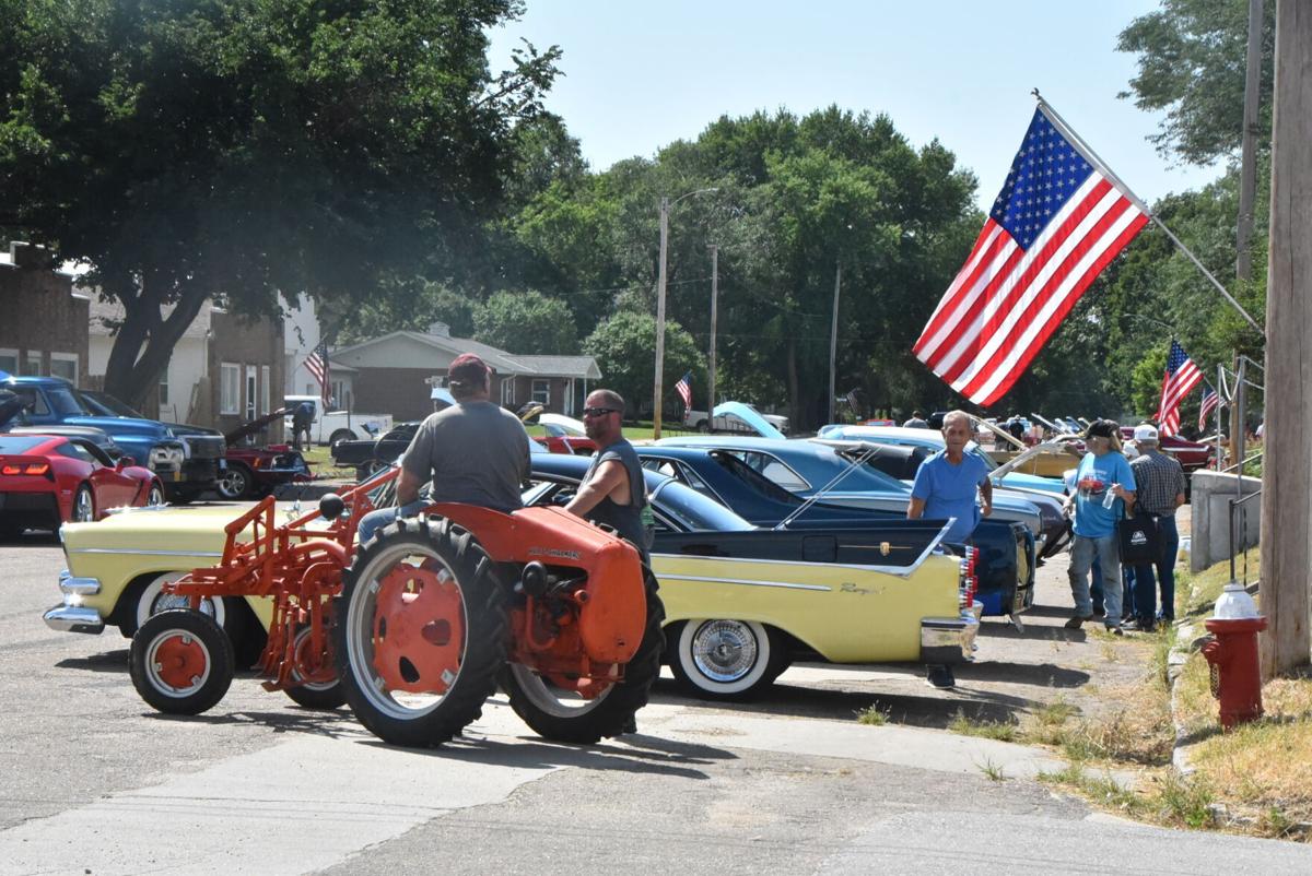 Blue Springs Car Show brings community, families together