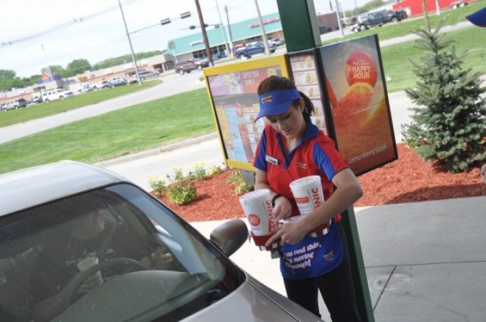 Sonic re opens in Beatrice