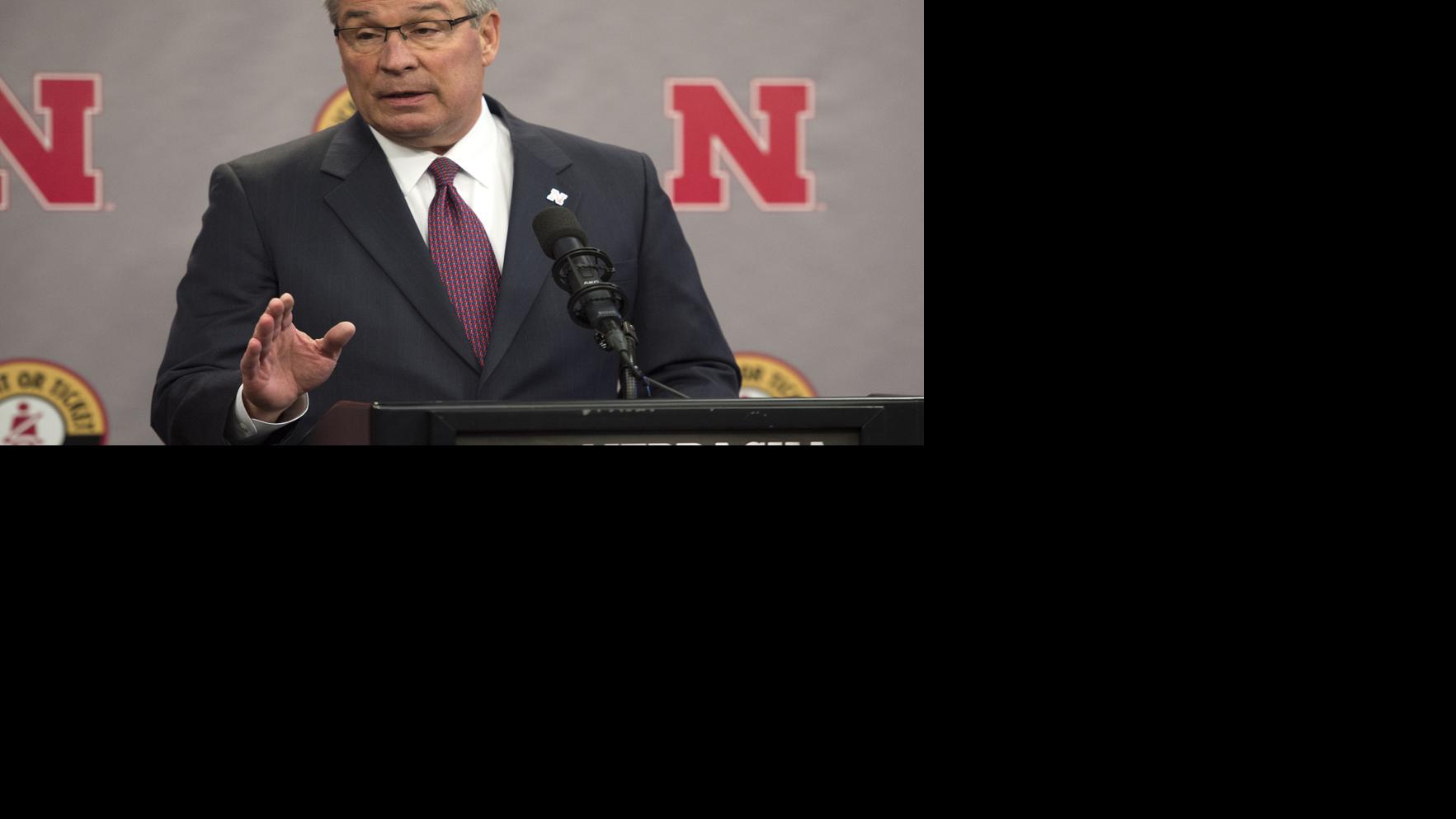 Moos on the radio: Men's basketball program evaluation will come after the season