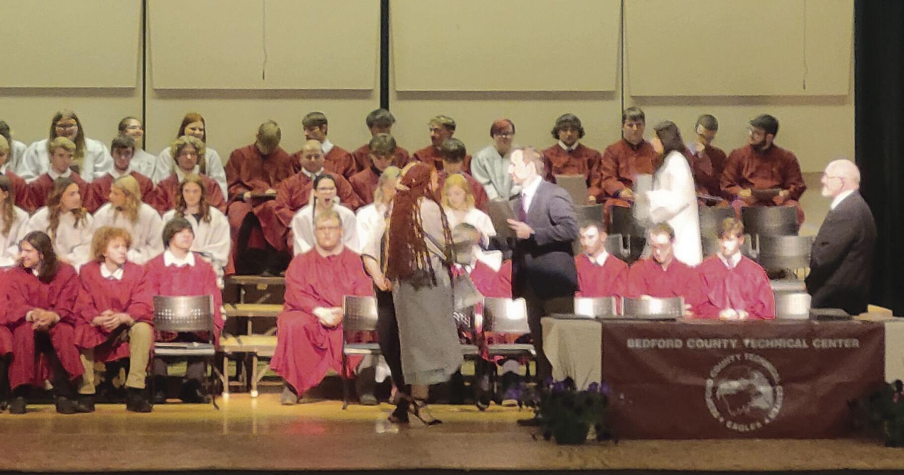 BCTC seniors receive awards - Vimarsana News