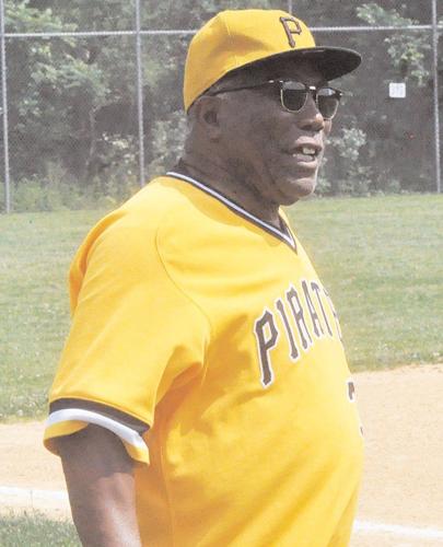 104 Pittsburgh Pirate Manny Sanguillen Photos & High Res Pictures
