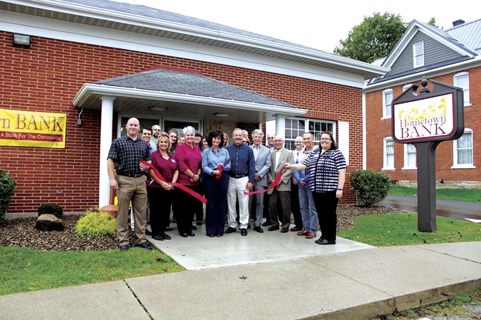 Hometown Bank celebrates new location News