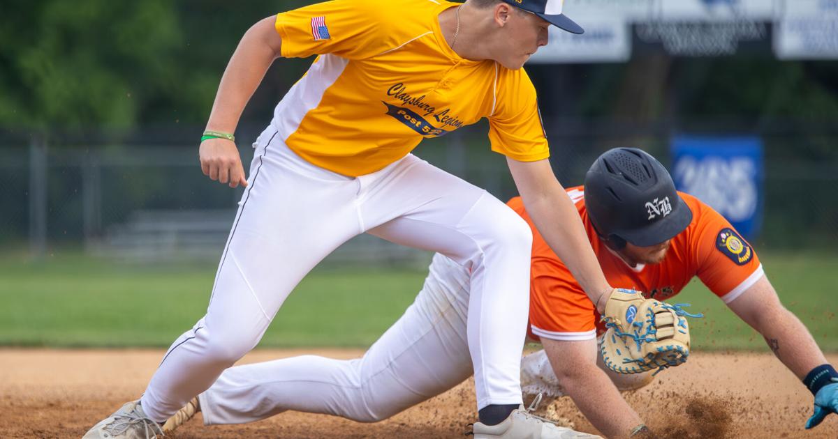 Hurricanes blow past Bulldogs in 12-4 victory