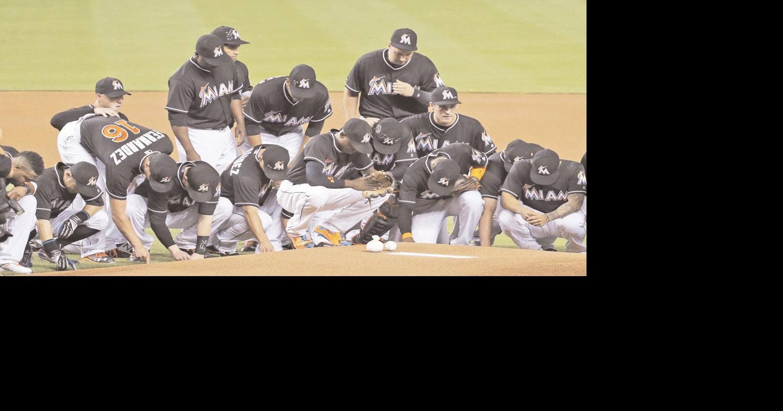 Dee Gordon homers leading off as Marlins mourn Jose Fernandez