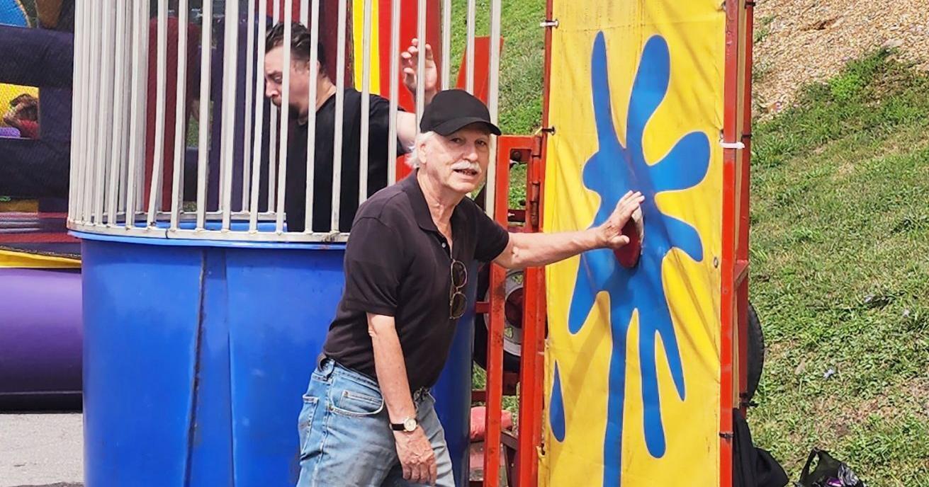 Street Scene preparations continuing - Vimarsana News