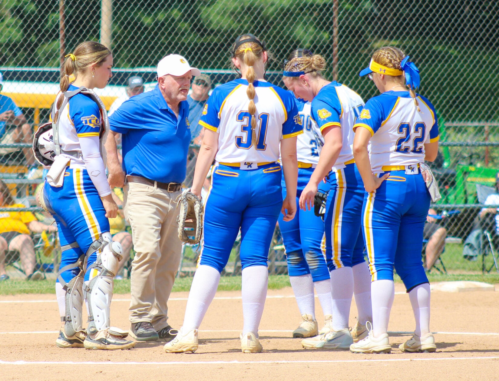 Holy Cross rallies late to top CK in nine innings | Sports