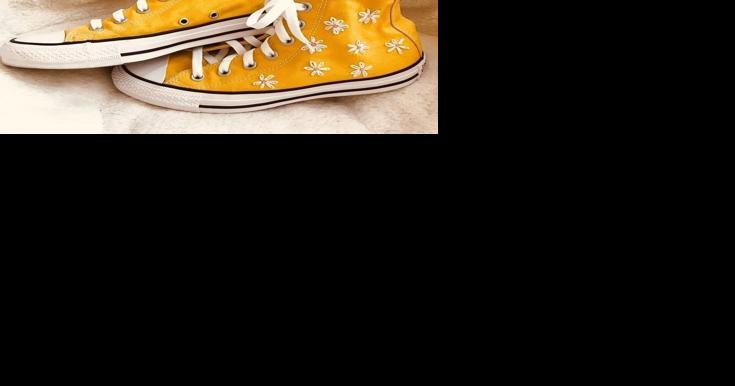 Canvas shoes as blank canvas - Vimarsana News
