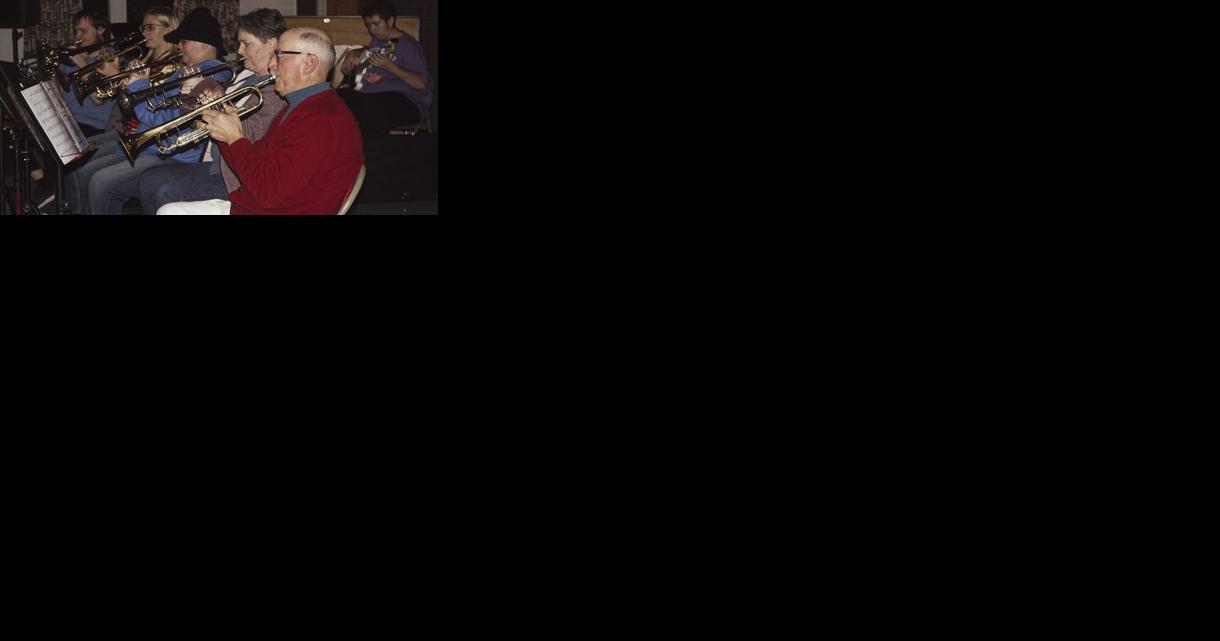 Symphony presents holiday classics, invites audience to join in - Vimarsana News