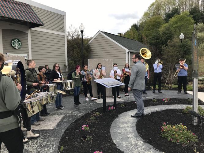 Second mural unveiled at turnpike travel plaza Local News